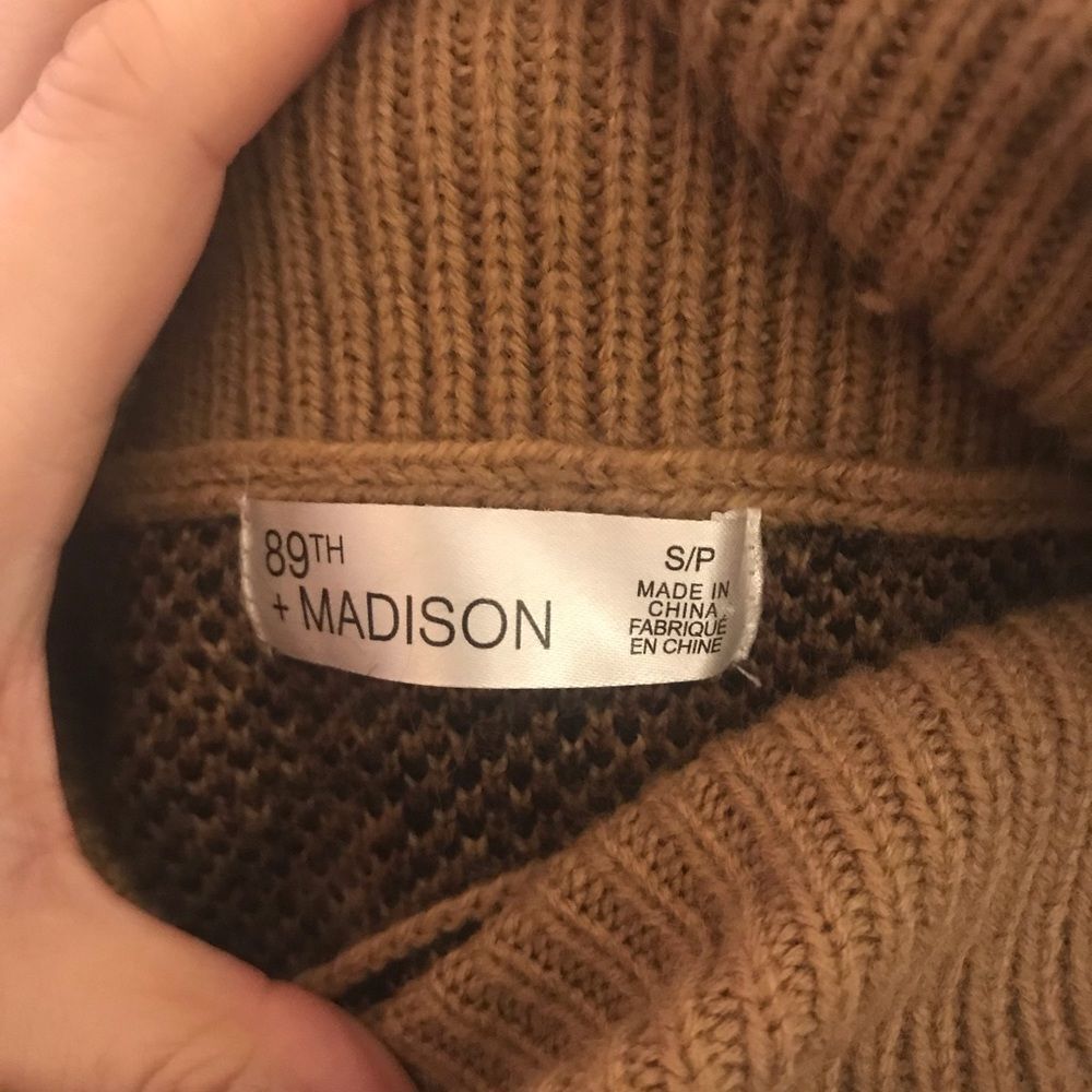 Animal print sweater small - Picture 2 of 2